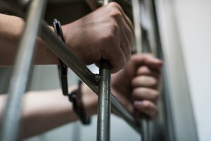 В Армавире сотрудники уголовного розыска задержали подозреваемого в хулиганстве